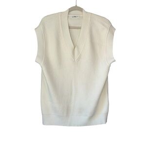 In Loom ribbed ivory cream vneck vest sweater. Size M/L